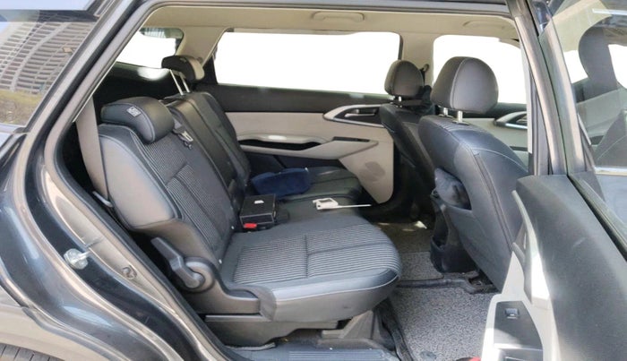 2023 KIA CARENS PRESTIGE 1.5 PETROL 7 STR, Petrol, Manual, 33,727 km, interior