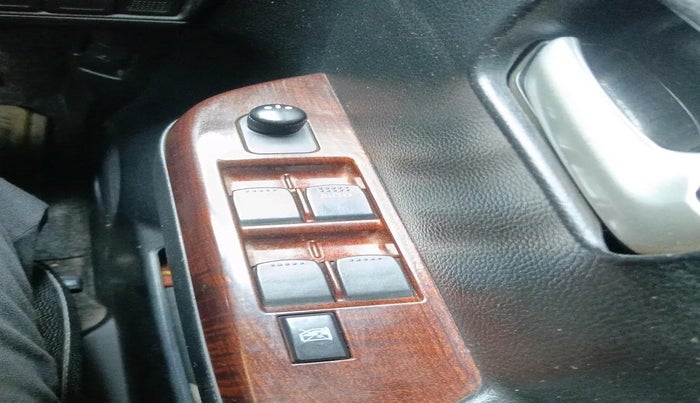 2017 Maruti Wagon R 1.0 VXI, Petrol, Manual, 37,516 km, interior