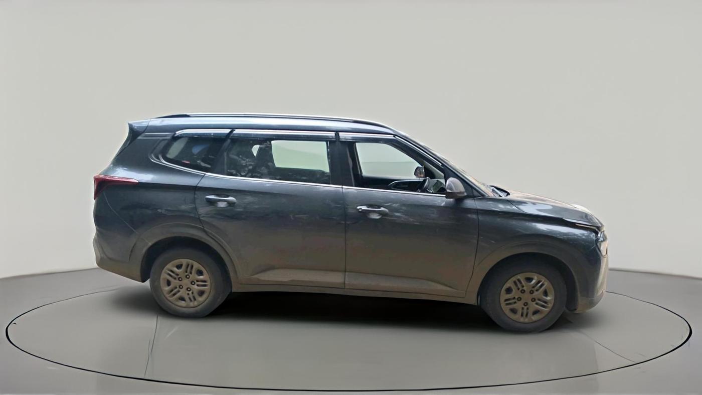 2023 KIA CARENS PRESTIGE 1.5 PETROL 7 STR, Petrol, Manual, 92,230 km, exterior