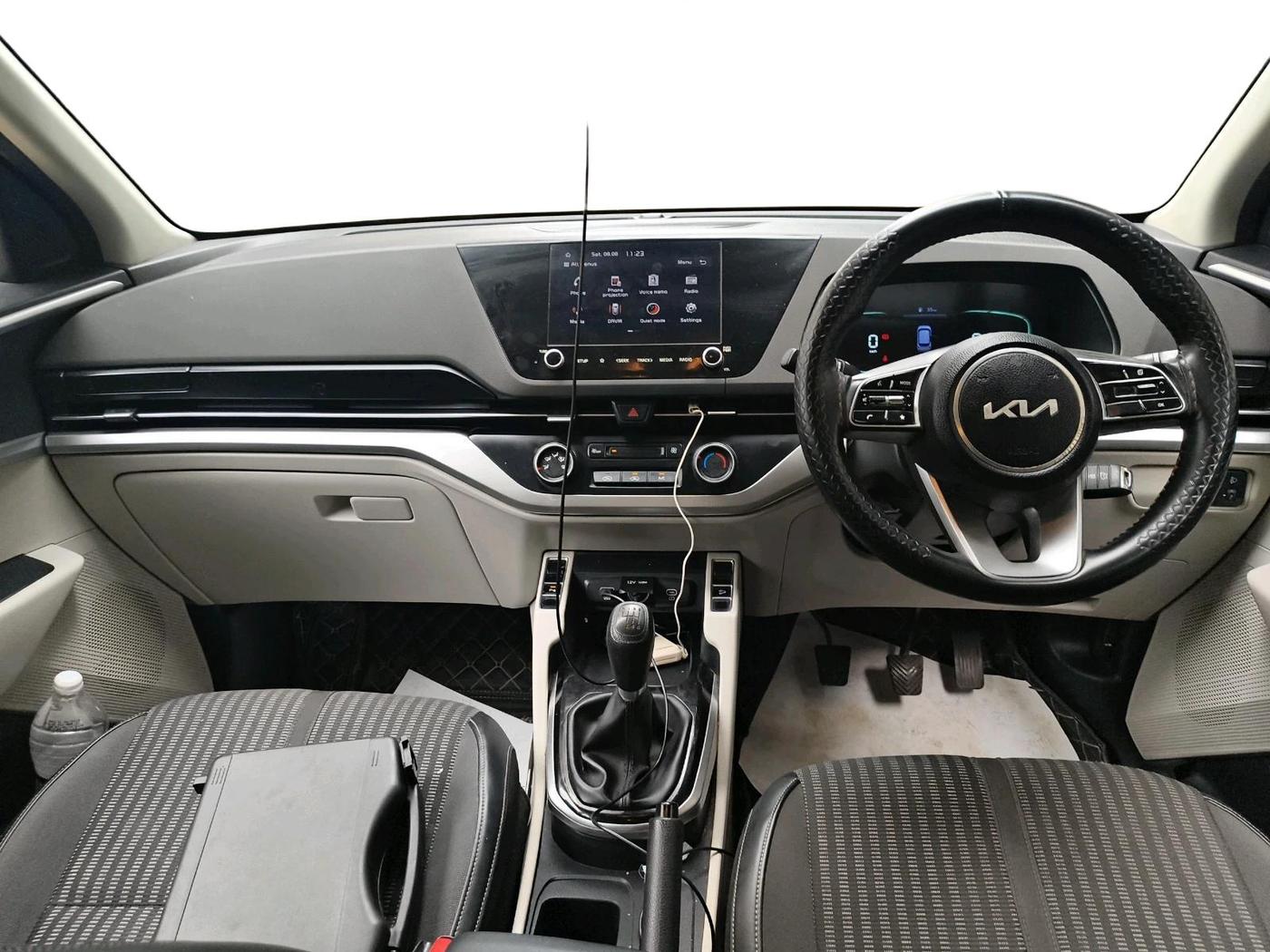 2023 KIA CARENS PRESTIGE 1.5 PETROL 7 STR, Petrol, Manual, 92,230 km, interior