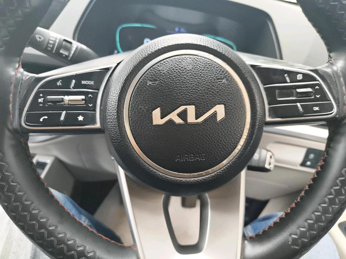 2023 KIA CARENS PRESTIGE 1.5 PETROL 7 STR, Petrol, Manual, 92,230 km, interior