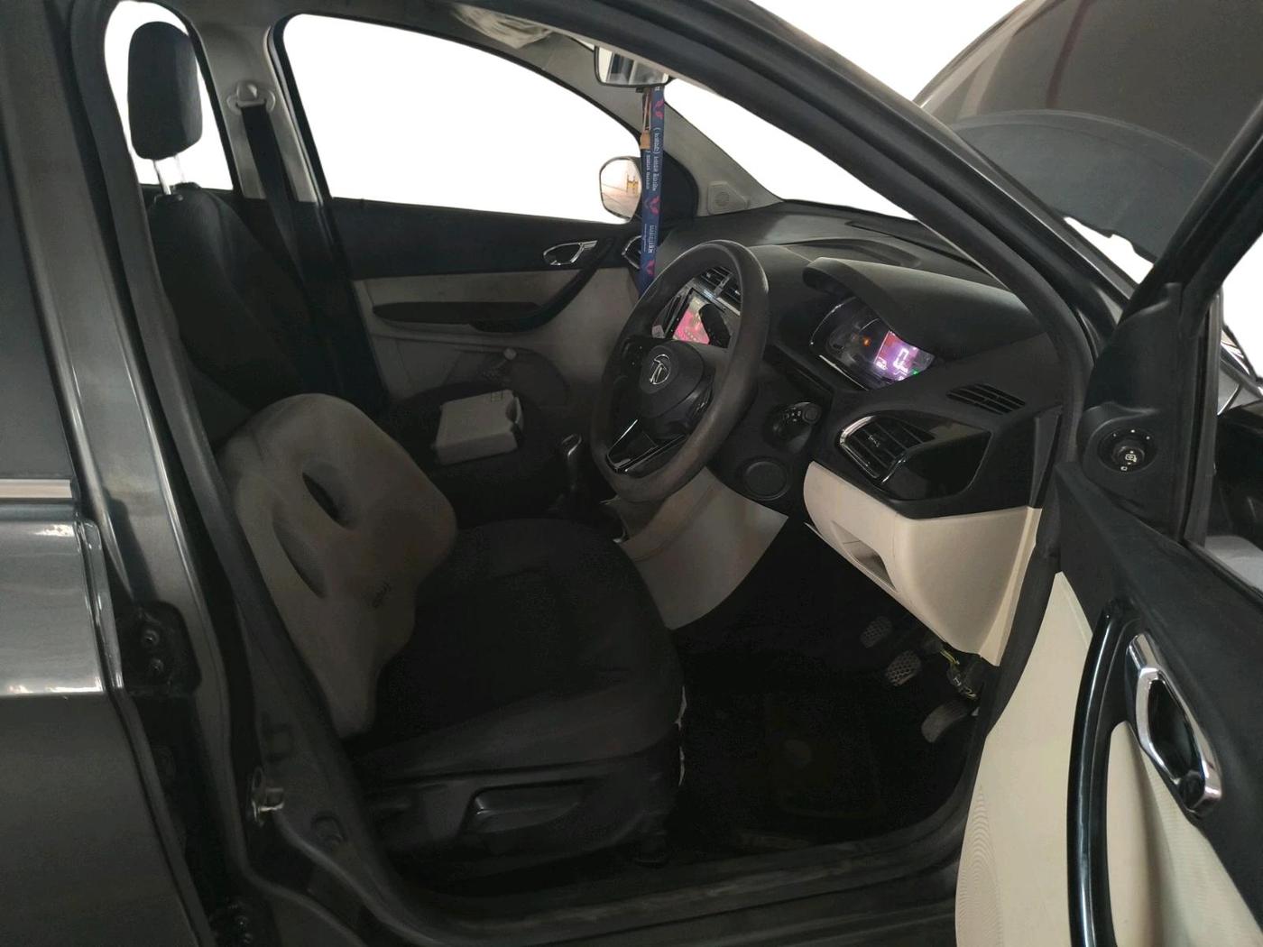 2022 Tata TIGOR XZ PLUS CNG, CNG, Manual, 1,06,659 km, interior