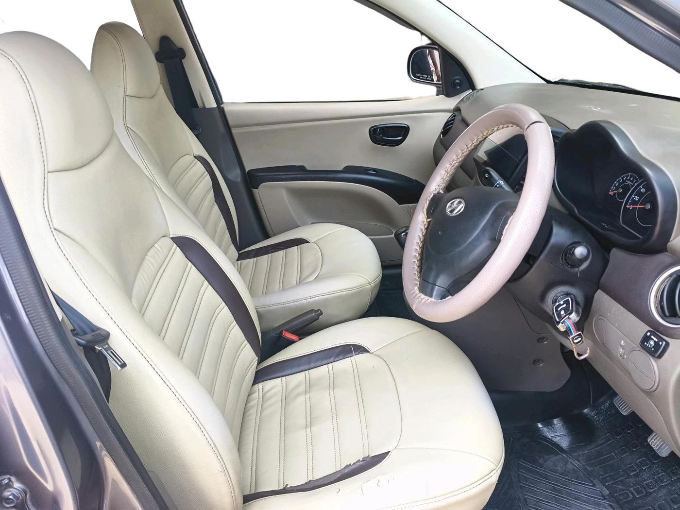 2016 Hyundai i10 MAGNA 1.1, CNG, Manual, 68,425 km, interior