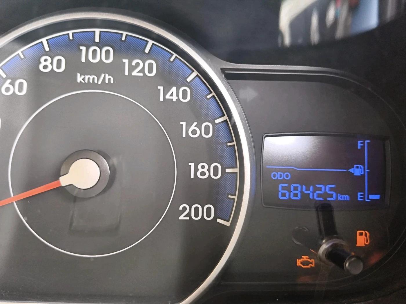 2016 Hyundai i10 MAGNA 1.1, CNG, Manual, 68,425 km, interior