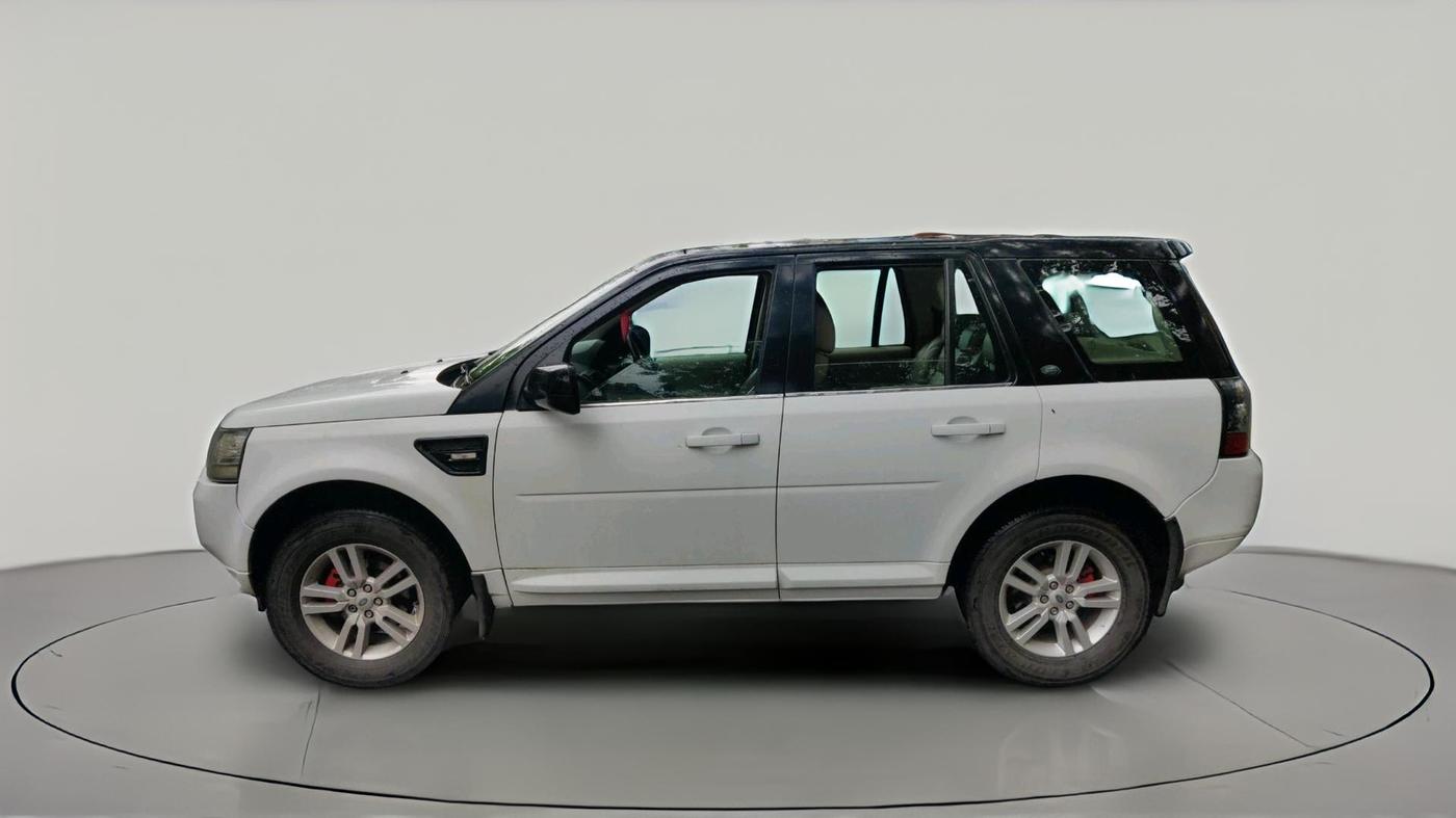 2013 Landrover Freelander 2 TD4 SE, Diesel, Automatic, 1,30,375 km, exterior