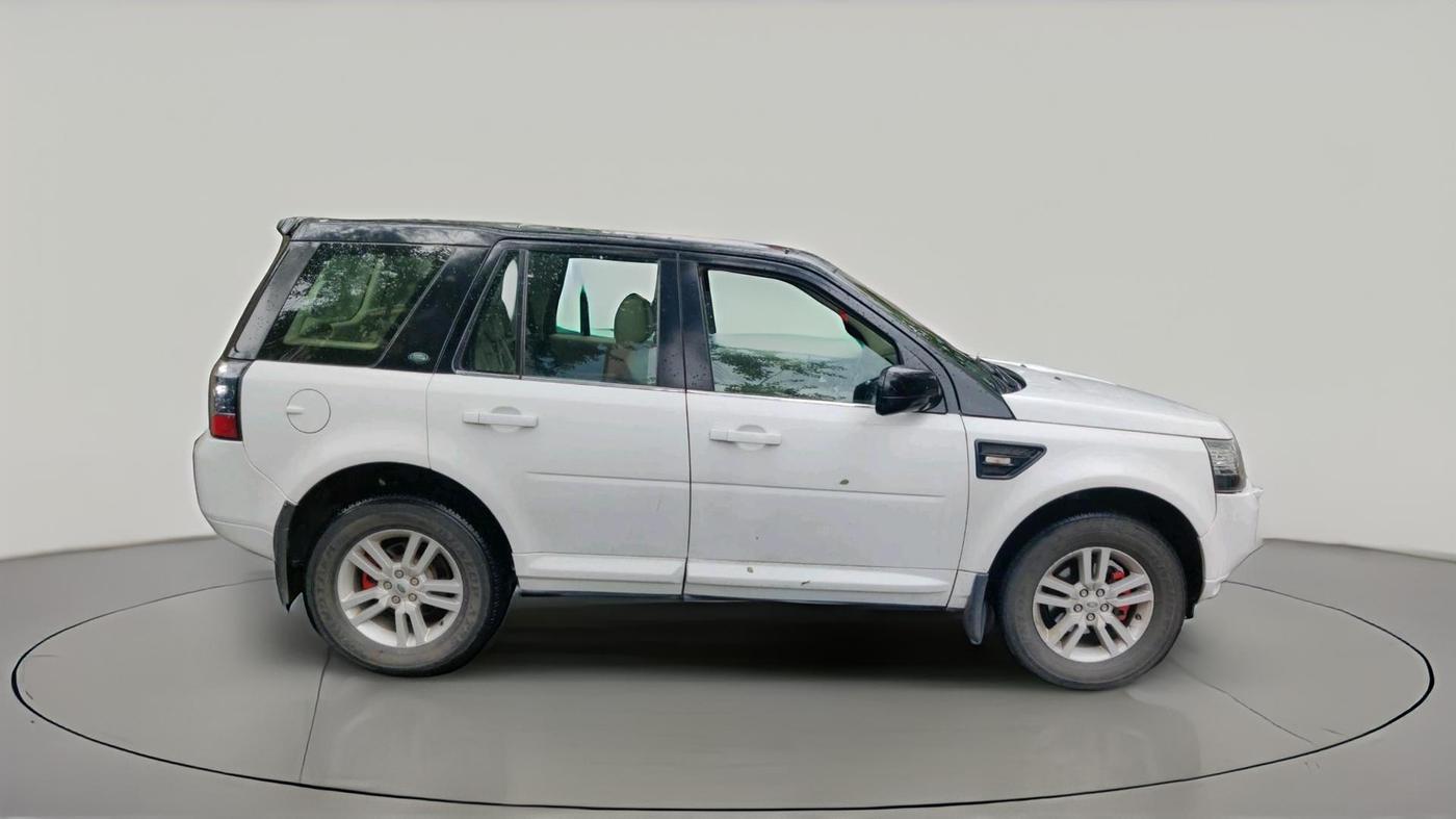 2013 Landrover Freelander 2 TD4 SE, Diesel, Automatic, 1,30,375 km, exterior