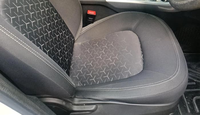 2022 Tata NEXON XMA SUNROOF PETROL, Petrol, Automatic, 45,155 km, interior