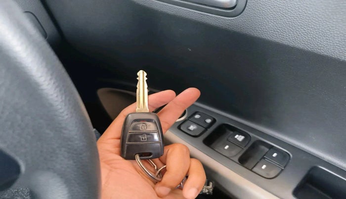 2015 Hyundai Grand i10 SPORTZ 1.2 KAPPA VTVT, Petrol, Manual, 20,679 km, interior