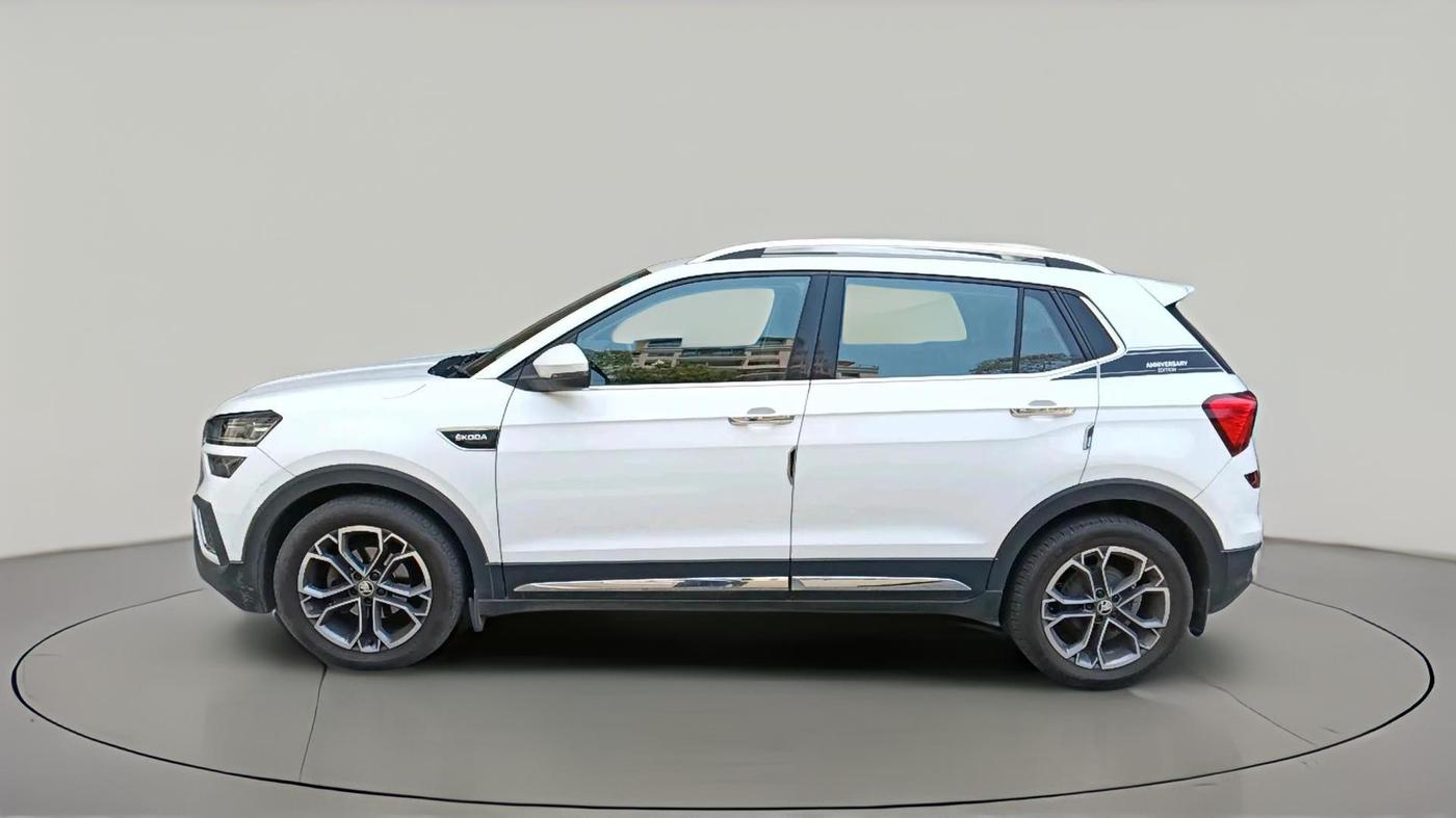 2022 Skoda KUSHAQ STYLE 1.0L TSI AT (6 AIRBAGS), Petrol, Automatic, 40,954 km, exterior