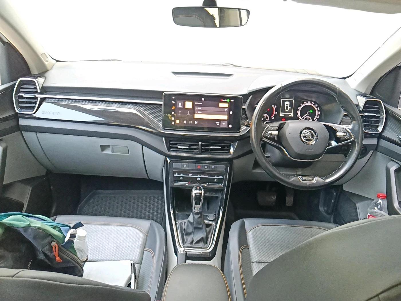 2022 Skoda KUSHAQ STYLE 1.0L TSI AT (6 AIRBAGS), Petrol, Automatic, 40,954 km, interior