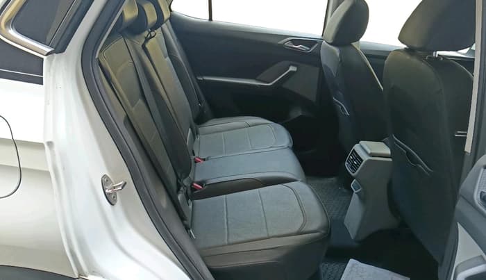 2022 Skoda KUSHAQ STYLE 1.0L TSI AT (6 AIRBAGS), Petrol, Automatic, 40,954 km, interior