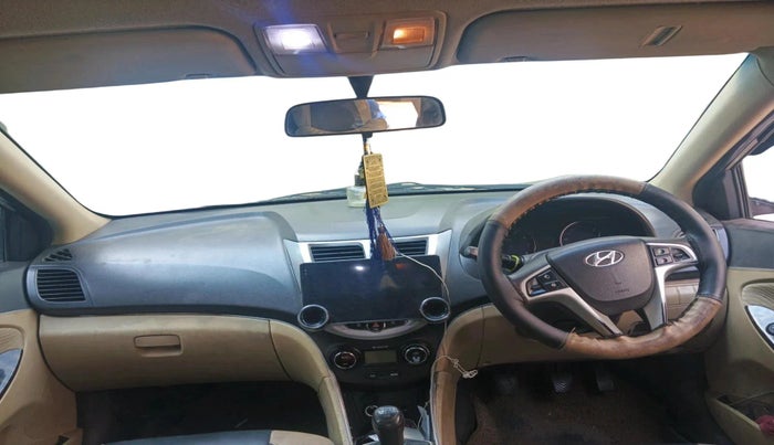 2011 Hyundai Verna FLUIDIC 1.6 VTVT EX, Petrol, Manual, 65,298 km, interior
