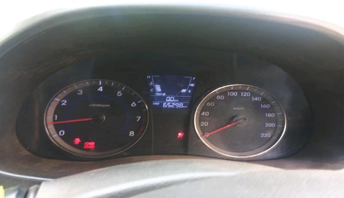 2011 Hyundai Verna FLUIDIC 1.6 VTVT EX, Petrol, Manual, 65,298 km, interior