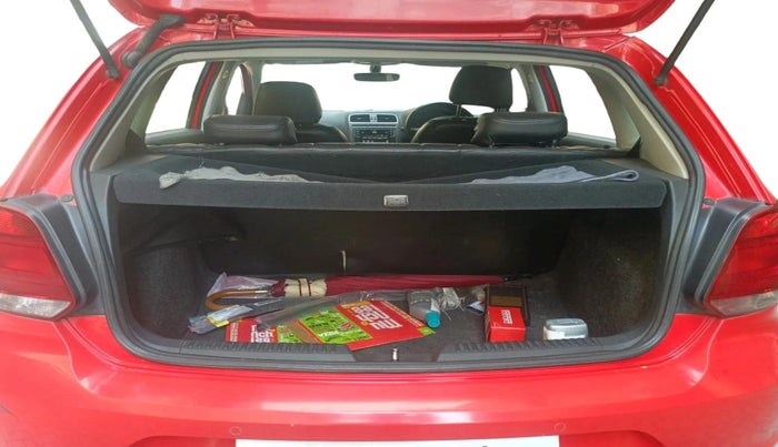 2018 Volkswagen Polo HIGHLINE PLUS 1.0 16 ALLOY, Petrol, Manual, 1,06,356 km, exterior