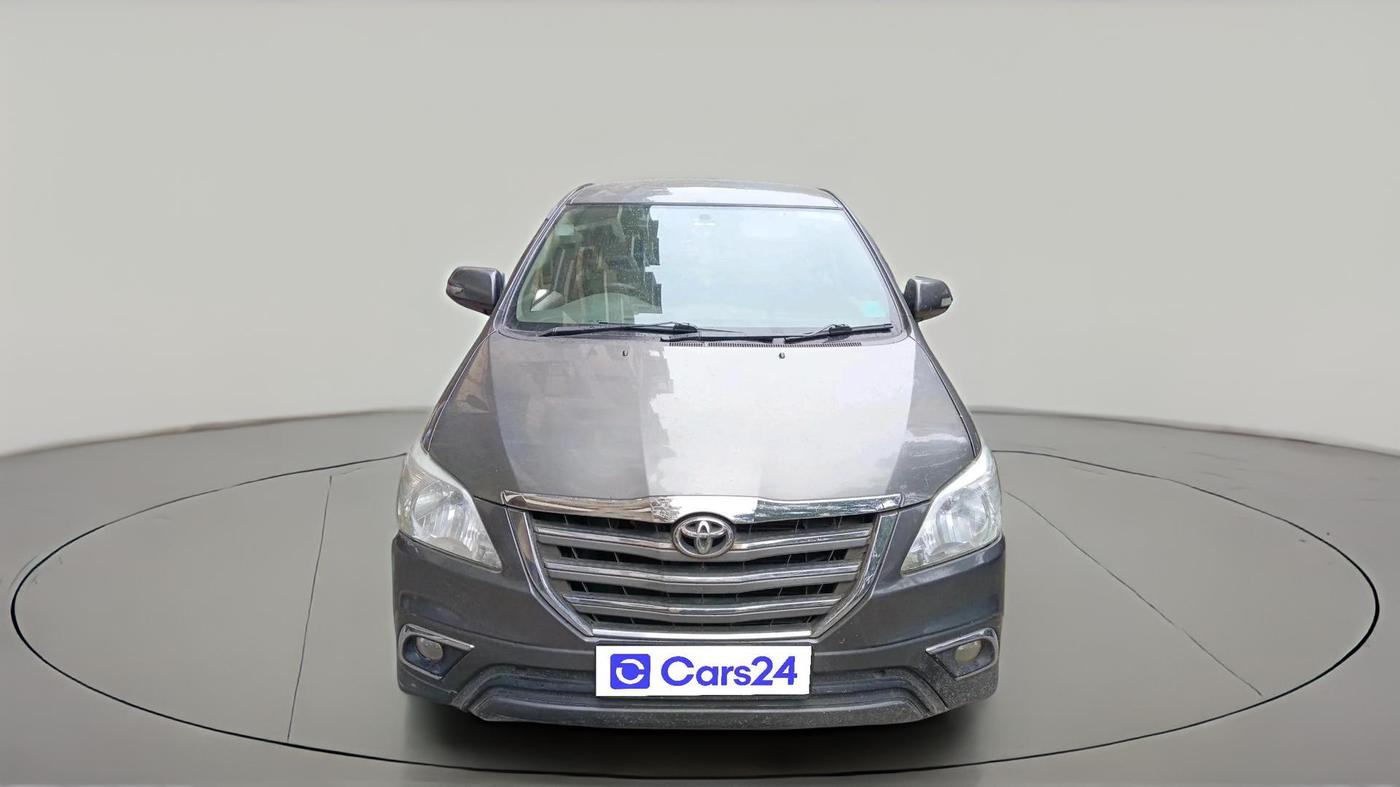2014 Toyota Innova 2.5 VX 8 STR, Diesel, Manual, 1,26,739 km, exterior