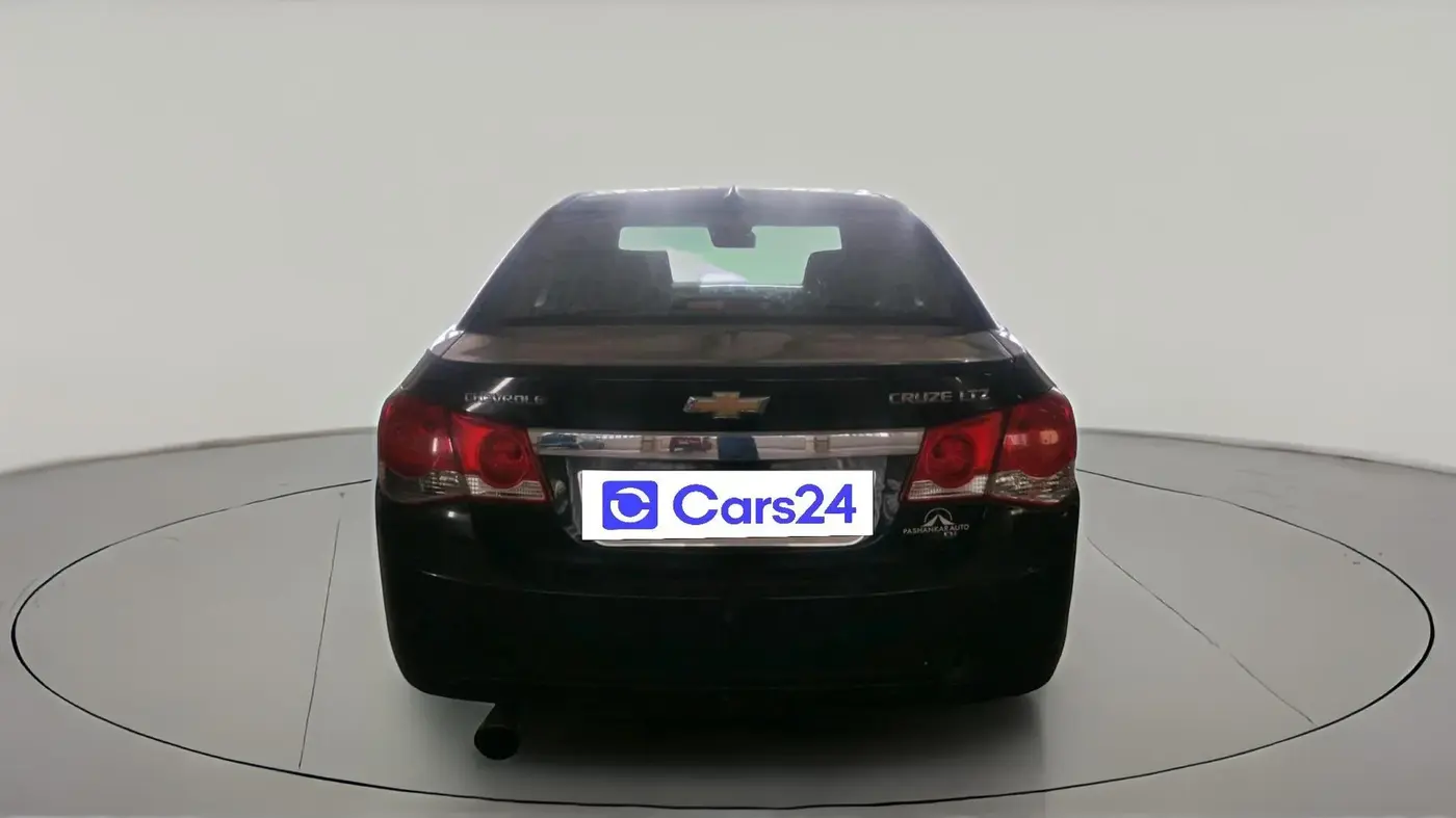 2011 Chevrolet Cruze LTZ, Diesel, Manual, 1,35,542 km, exterior