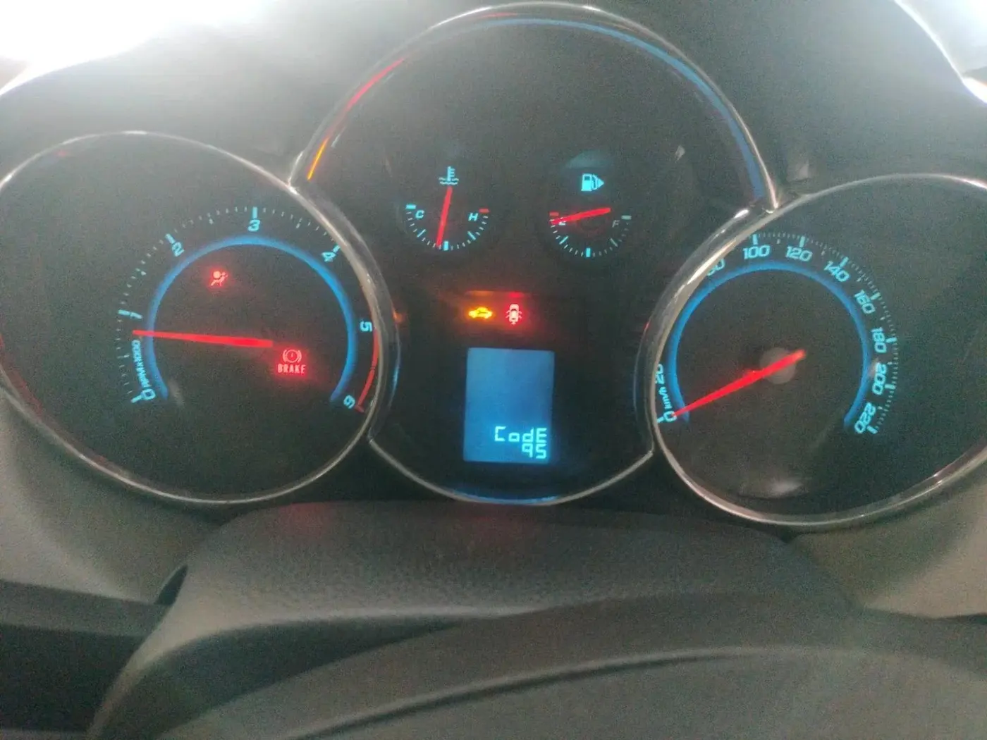 2011 Chevrolet Cruze LTZ, Diesel, Manual, 1,35,542 km, interior