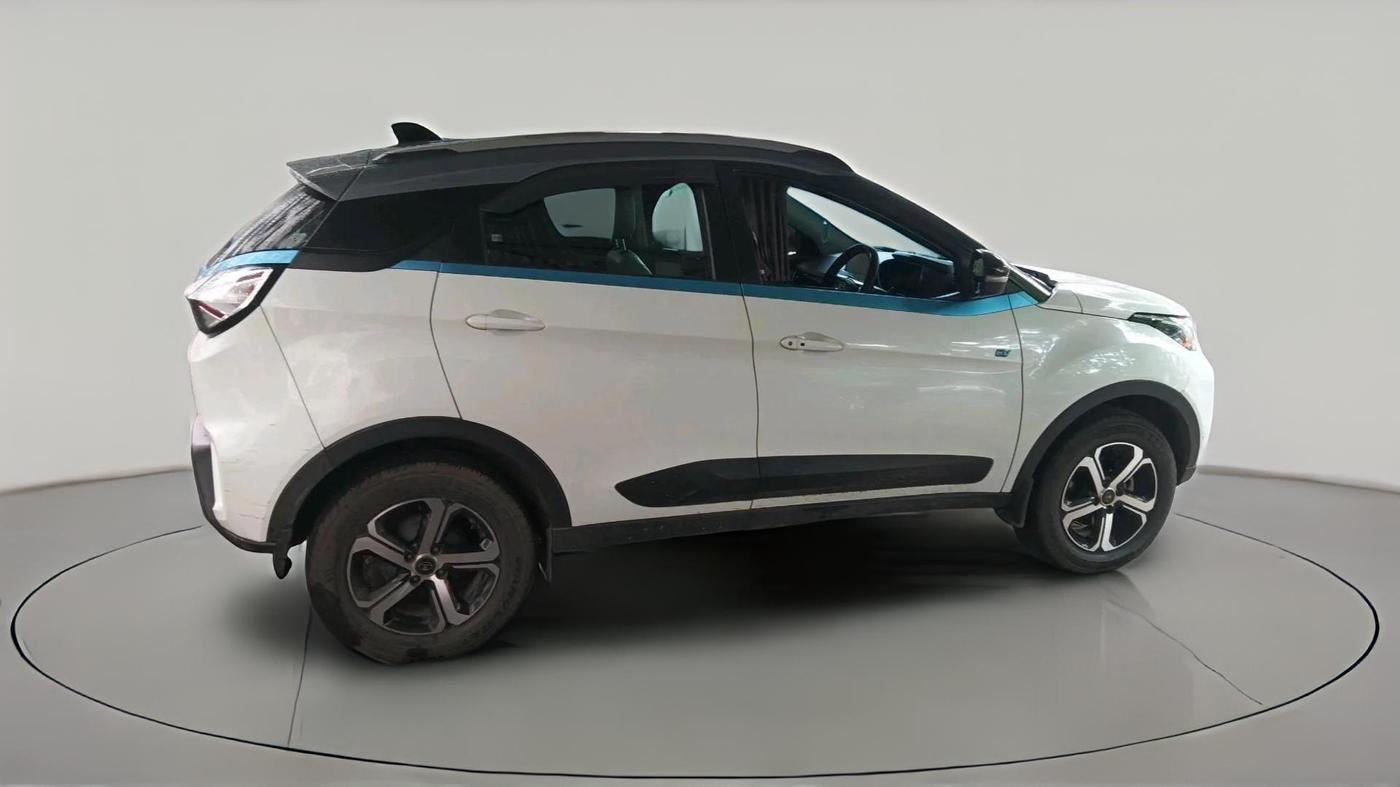 2022 Tata NEXON EV XZ PLUS, Electric, Automatic, 62,504 km, exterior