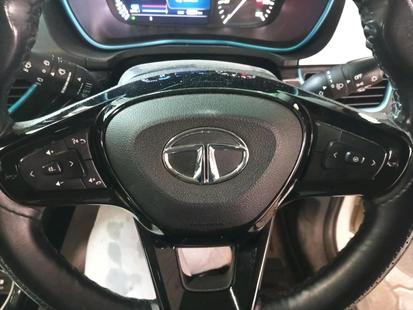 2022 Tata NEXON EV XZ PLUS, Electric, Automatic, 62,504 km, interior