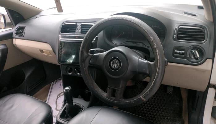 2011 Volkswagen Polo COMFORTLINE 1.2L, Diesel, Manual, 88,106 km, interior