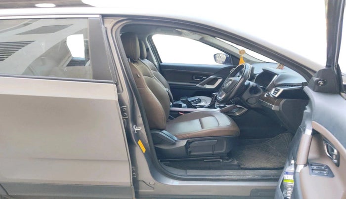 2020 Tata Harrier XZA 2.0L, Diesel, Automatic, 37,073 km, interior