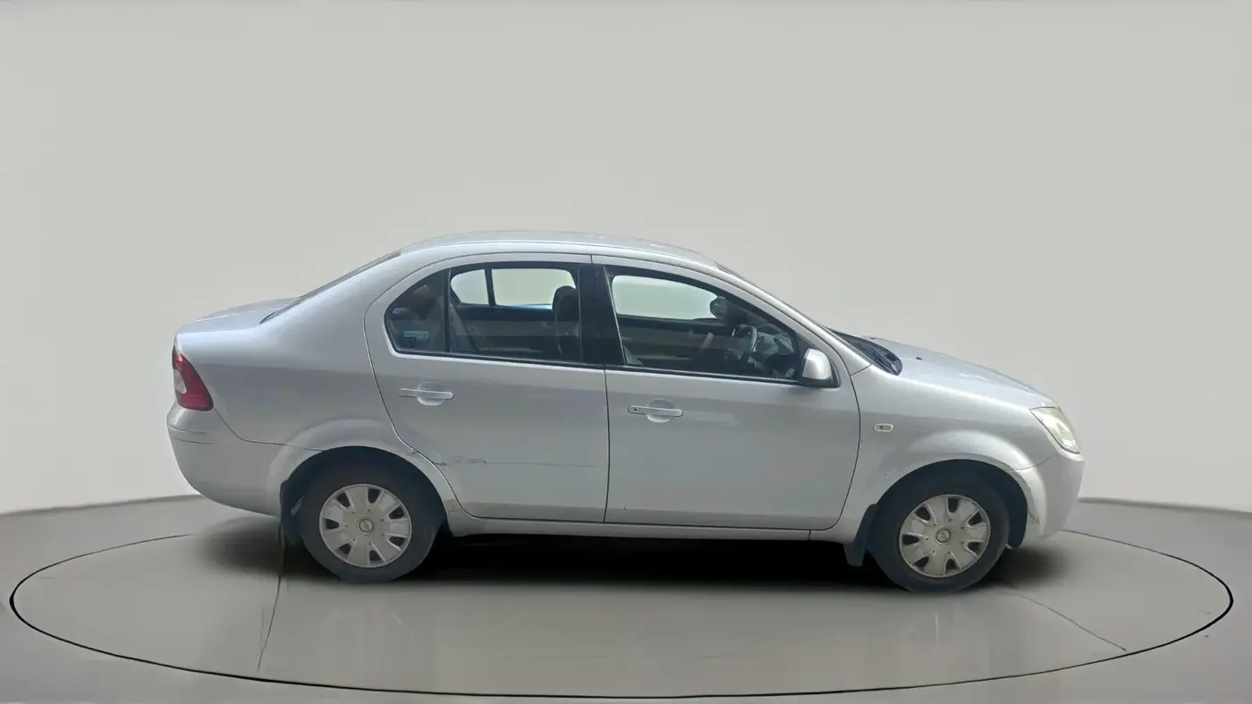 2011 Ford Fiesta ZXI 1.6 ABS PETROL, Petrol, Manual, 1,21,907 km, exterior