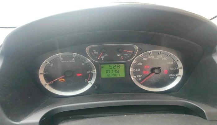 2011 Ford Fiesta ZXI 1.6 ABS PETROL, Petrol, Manual, 1,21,907 km, interior