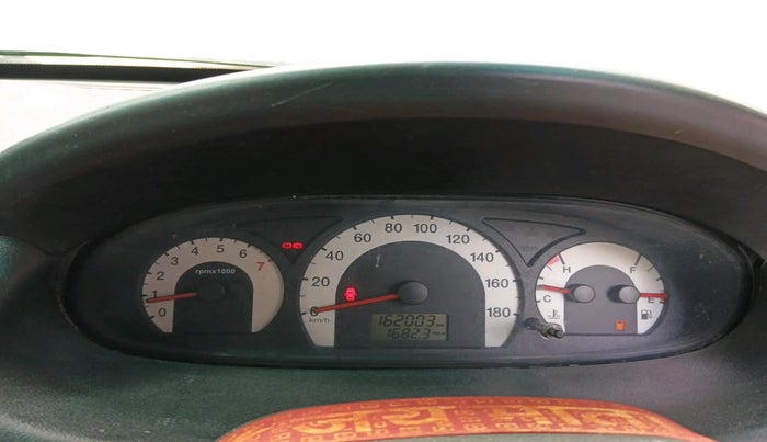 2009 Mahindra Xylo E8 BS III, Diesel, Manual, 1,62,003 km, interior