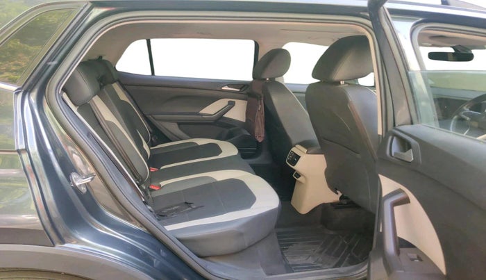 2023 Volkswagen TAIGUN TOPLINE 1.0 TSI AT, Petrol, Automatic, 33,133 km, interior