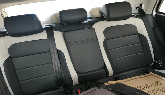 2023 Volkswagen TAIGUN HIGHLINE 1.0 TSI AT, Petrol, Automatic, 28,412 km, interior