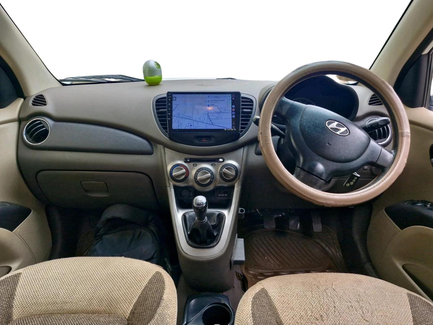 2012 Hyundai i10 SPORTZ 1.2, CNG, Manual, 1,53,329 km, interior