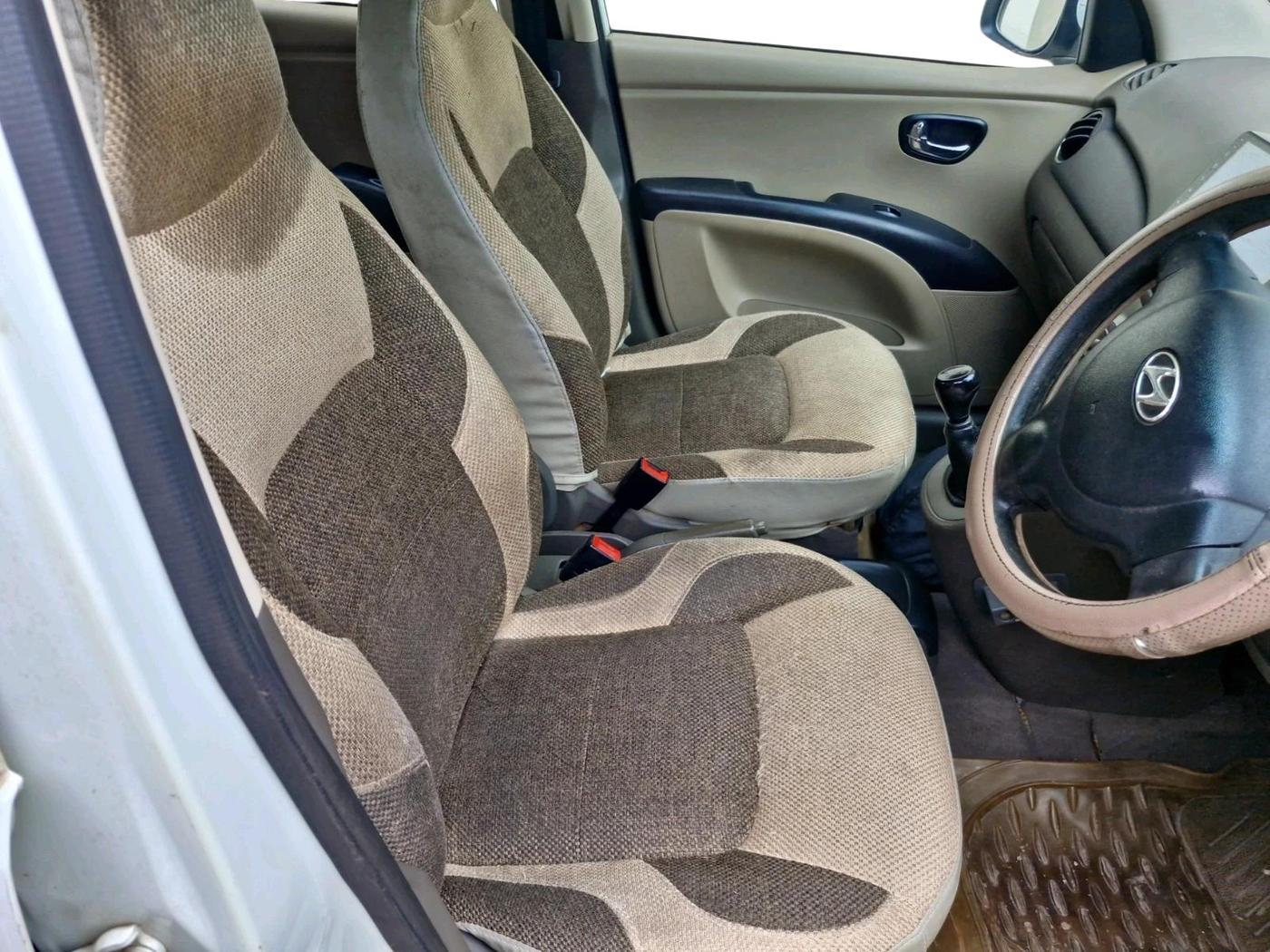 2012 Hyundai i10 SPORTZ 1.2, CNG, Manual, 1,53,329 km, interior