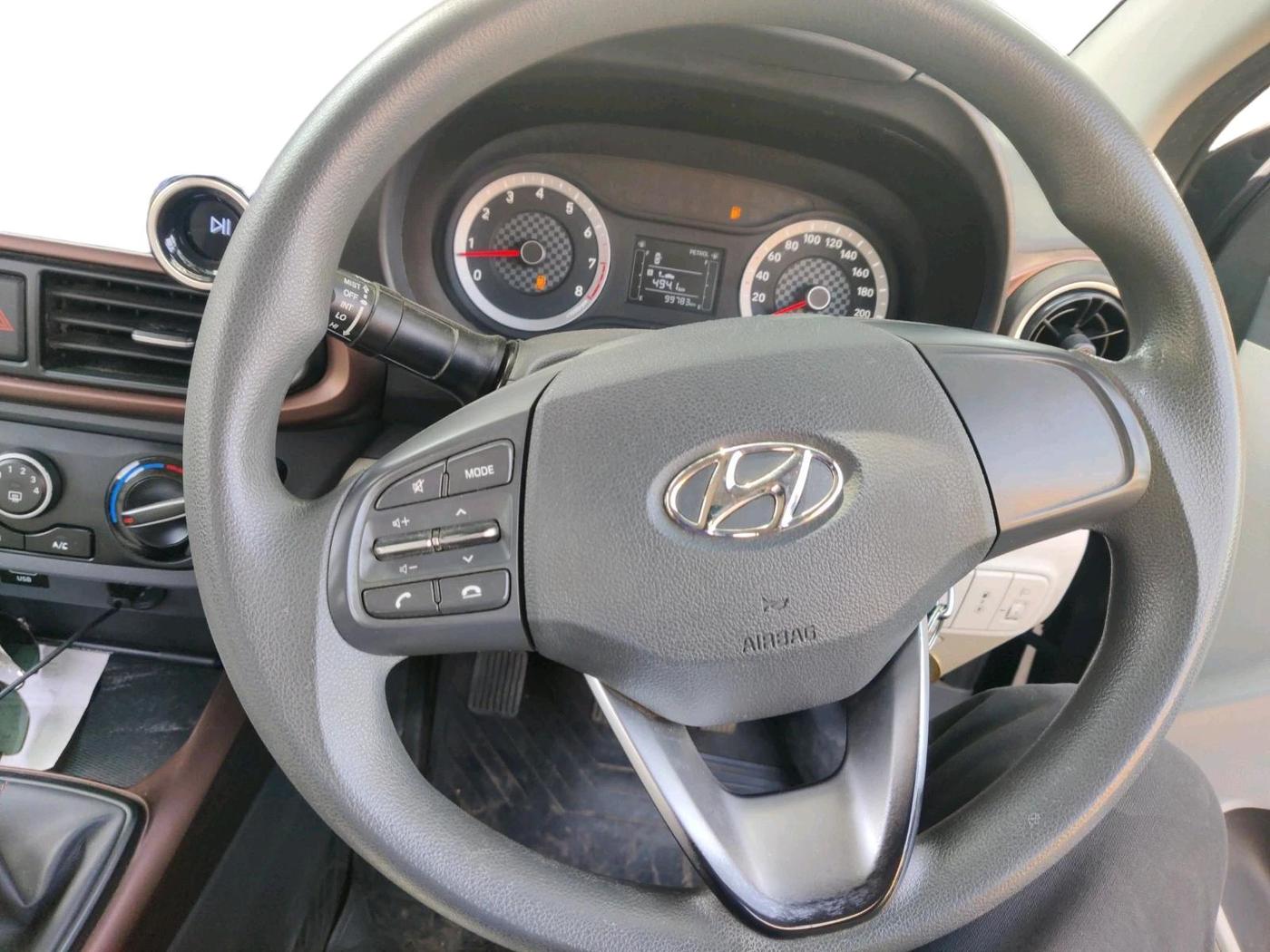 2021 Hyundai AURA S 1.2 CNG, CNG, Manual, 1,00,743 km, interior
