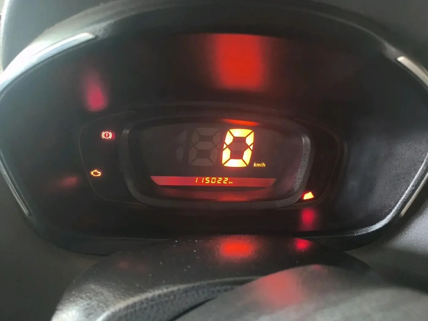 2018 Renault Kwid RXT 1.0 (O), CNG, Manual, 1,15,022 km, interior