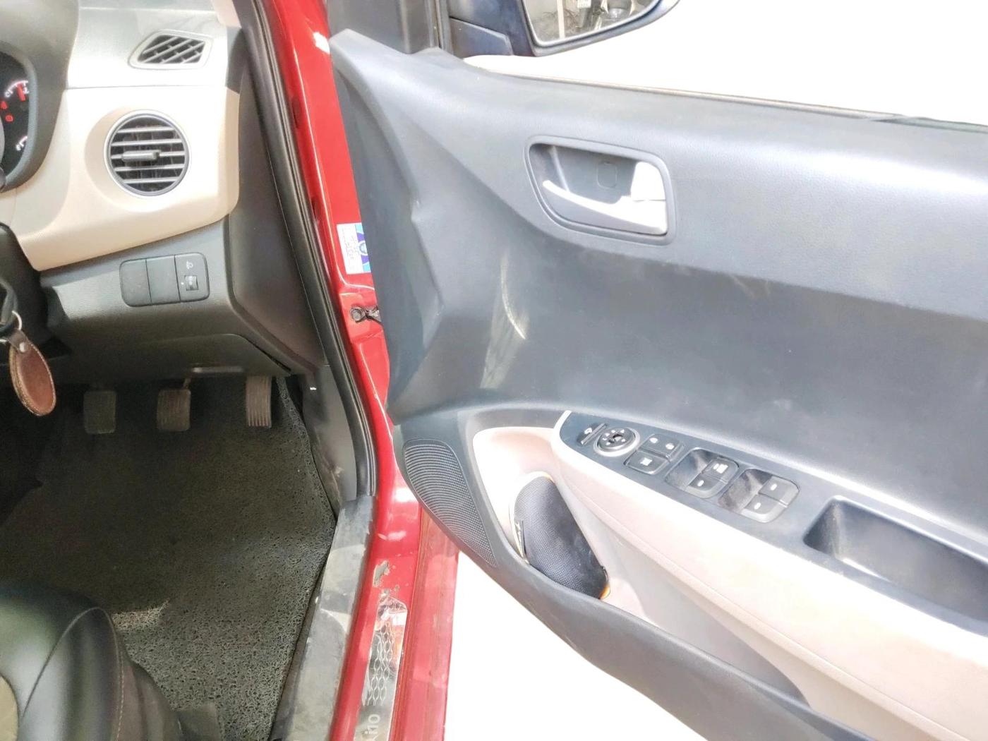 2019 Hyundai Grand i10 SPORTZ 1.2 KAPPA VTVT, Petrol, Manual, 47,002 km, interior
