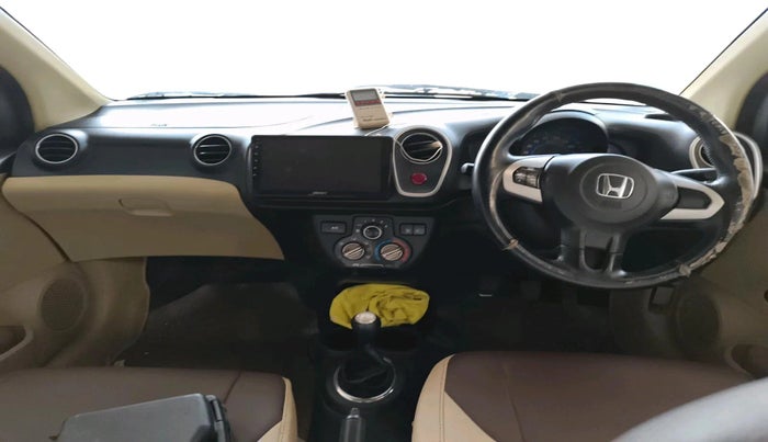 2014 Honda Mobilio 1.5L I-DTEC V, Diesel, Manual, 1,29,312 km, interior