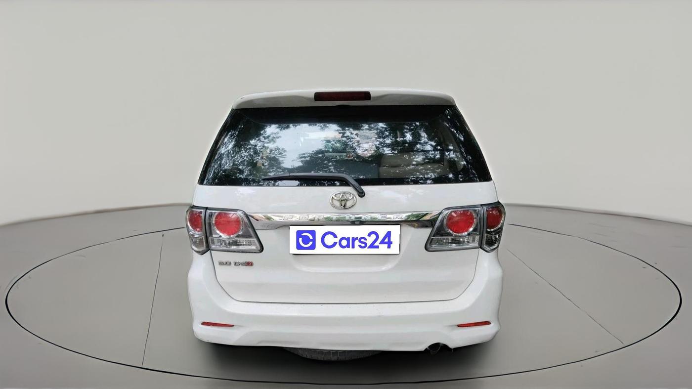 2013 Toyota Fortuner 3.0 4X2 AT, Diesel, Automatic, 1,15,569 km, exterior