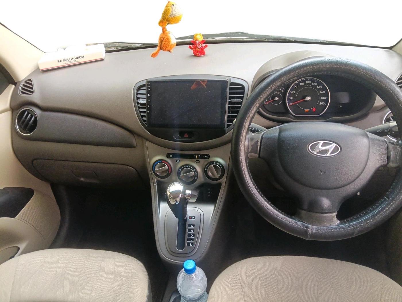 2011 Hyundai i10 SPORTZ 1.2 AT, Petrol, Automatic, 41,385 km, interior