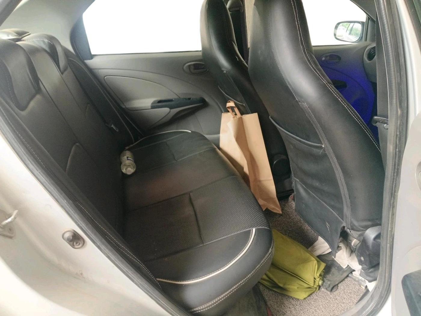 2011 Toyota Etios G, CNG, Manual, 2,36,380 km, interior