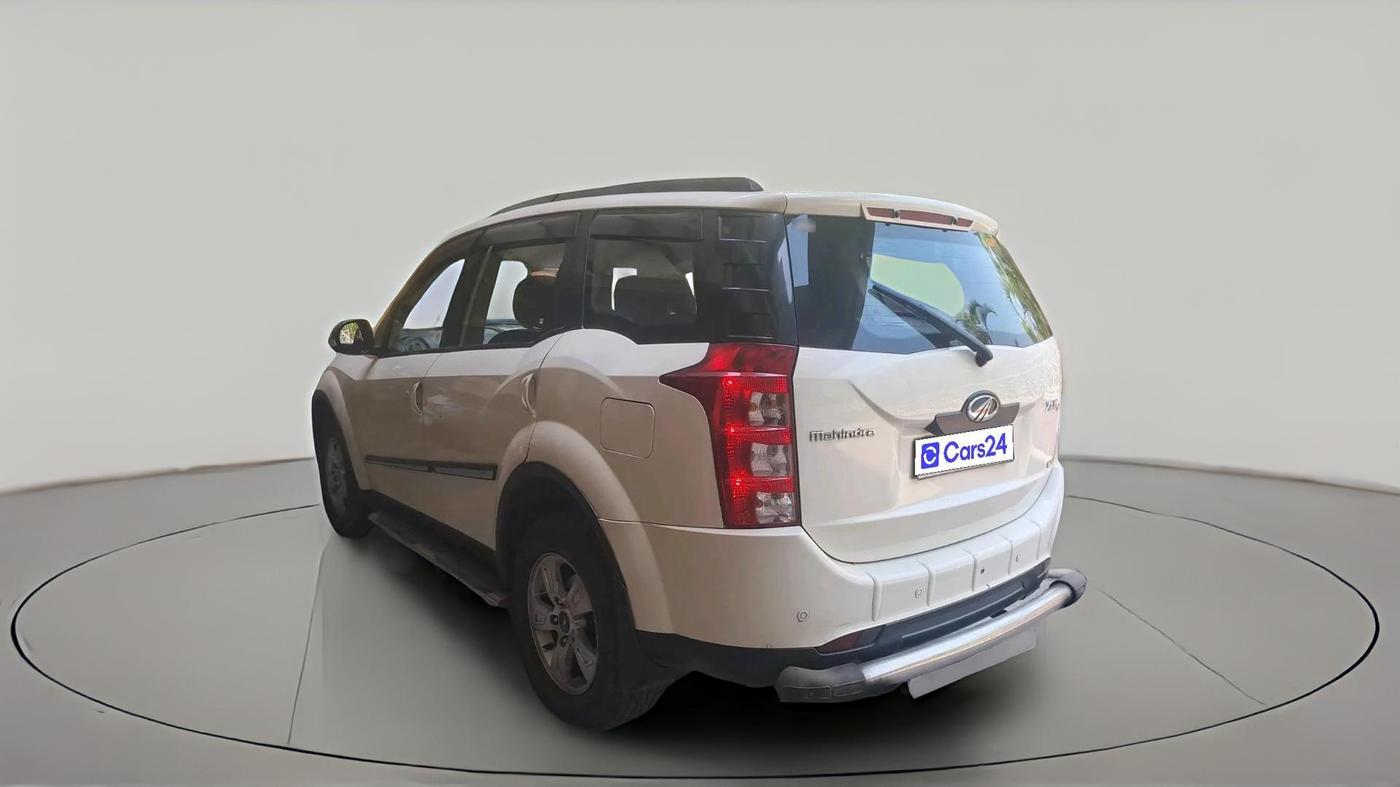 2013 Mahindra XUV500 W8, Diesel, Manual, 1,28,423 km, exterior