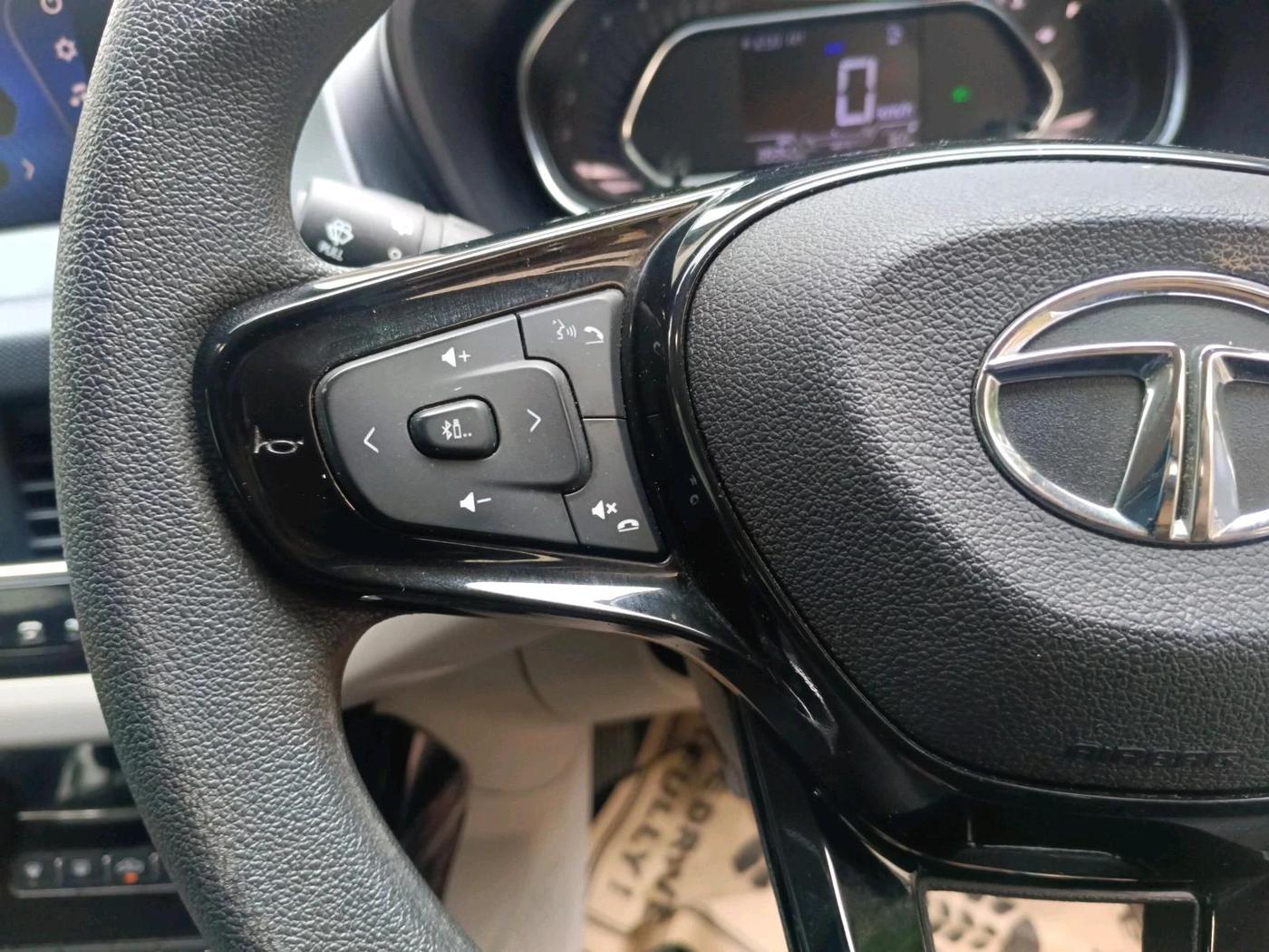 2022 Tata NEXON XZ PLUS PETROL DUAL TONE, Petrol, Manual, 39,350 km, interior