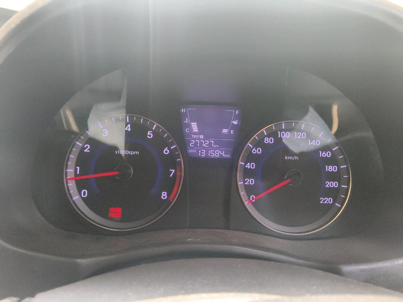 2013 Hyundai Verna FLUIDIC 1.6 VTVT EX, CNG, Manual, 1,31,585 km, interior