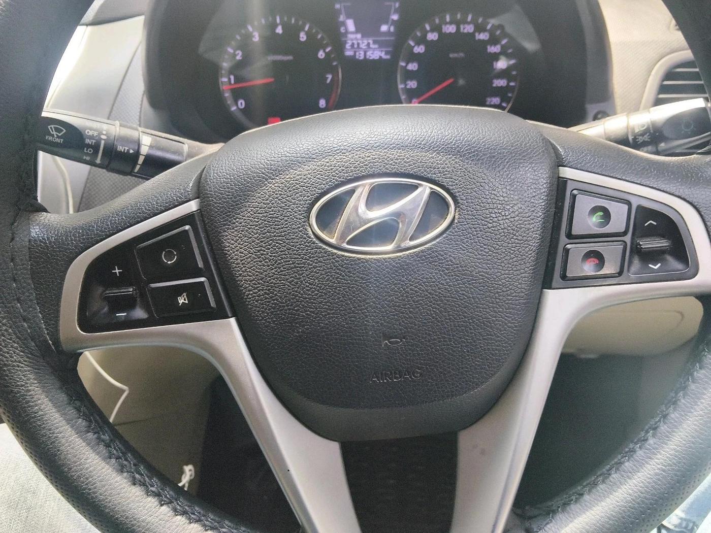 2013 Hyundai Verna FLUIDIC 1.6 VTVT EX, CNG, Manual, 1,31,585 km, interior