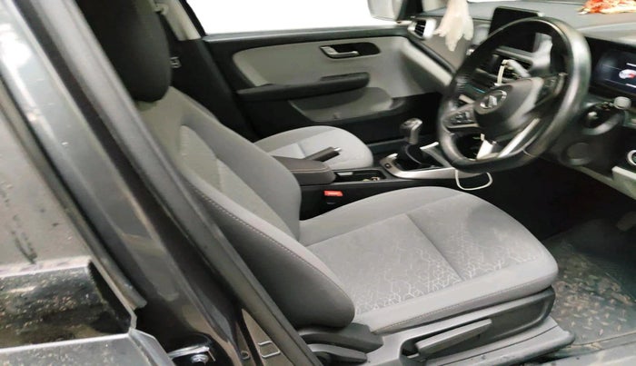 2021 Tata ALTROZ XZ PETROL, Petrol, Manual, 20,058 km, interior