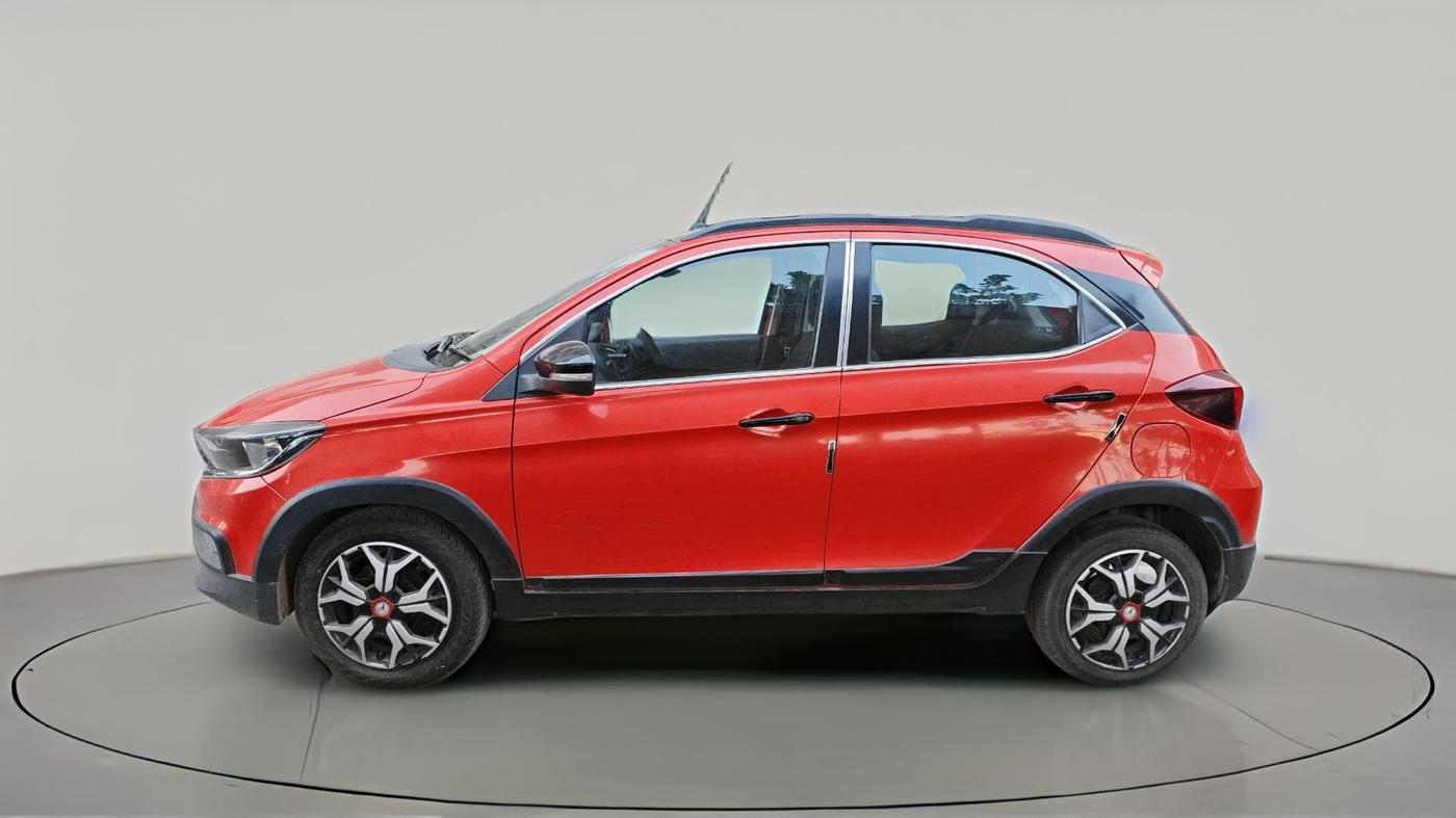 2021 Tata TIAGO NRG XZ MT, Petrol, Manual, 37,671 km, exterior