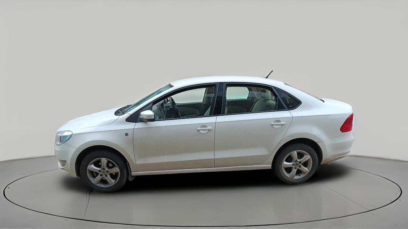 2012 Skoda Rapid ELEGANCE 1.6 MPI AT, Petrol, Automatic, 50,726 km, exterior