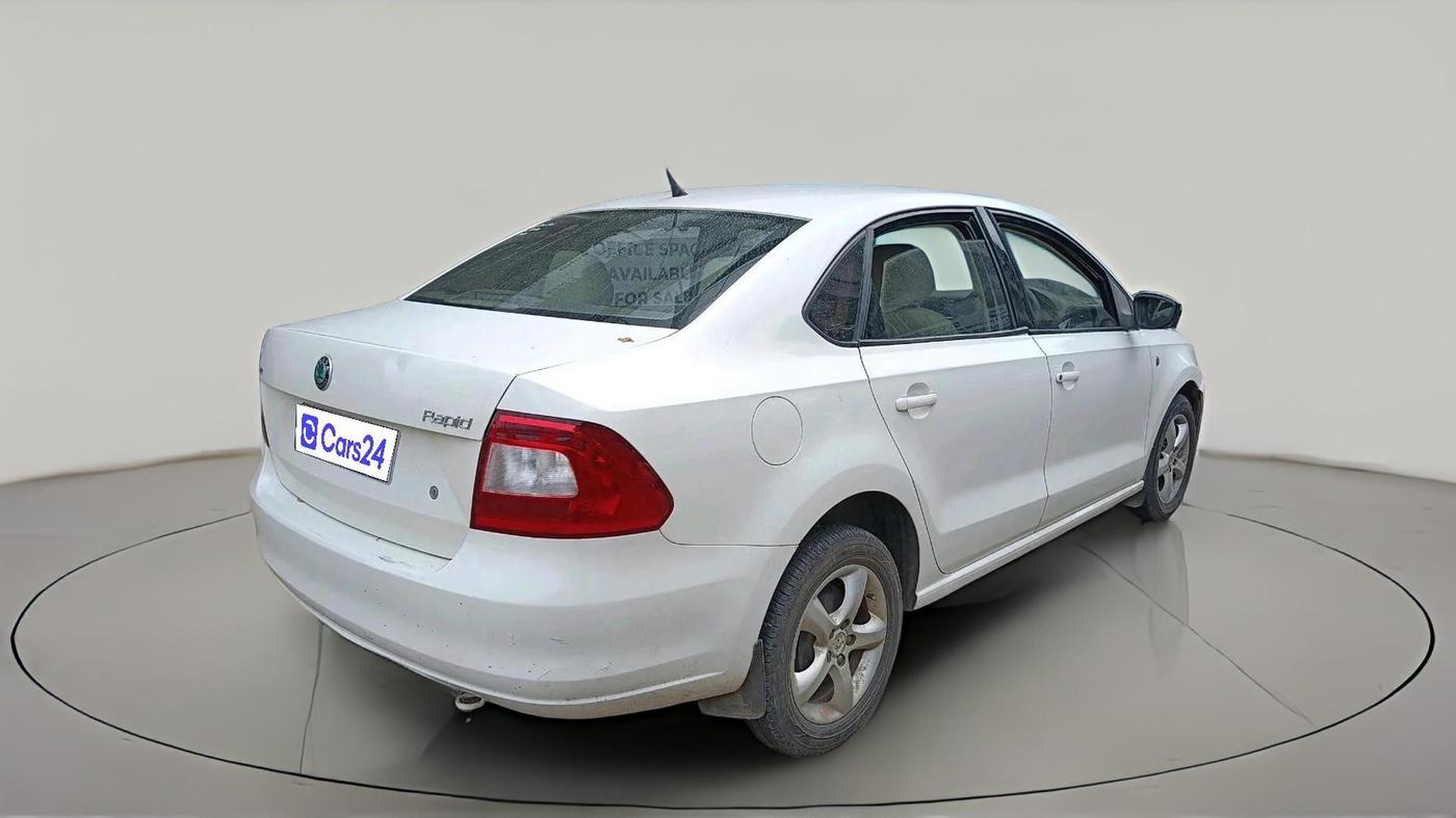 2012 Skoda Rapid ELEGANCE 1.6 MPI AT, Petrol, Automatic, 50,726 km, exterior