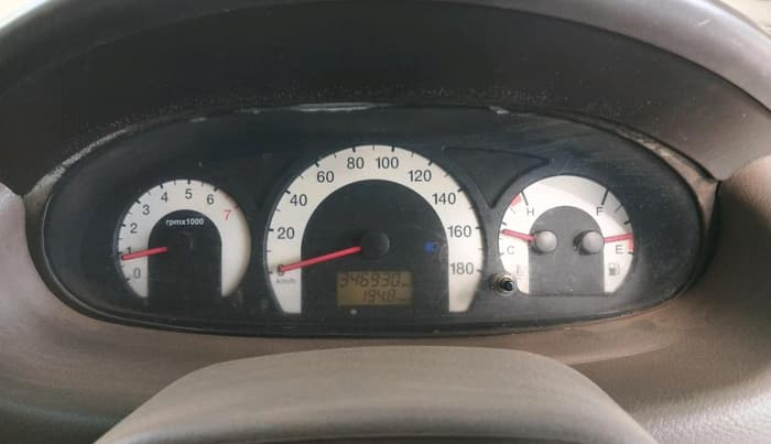 2011 Mahindra Xylo E4, Diesel, Manual, 3,46,930 km, interior