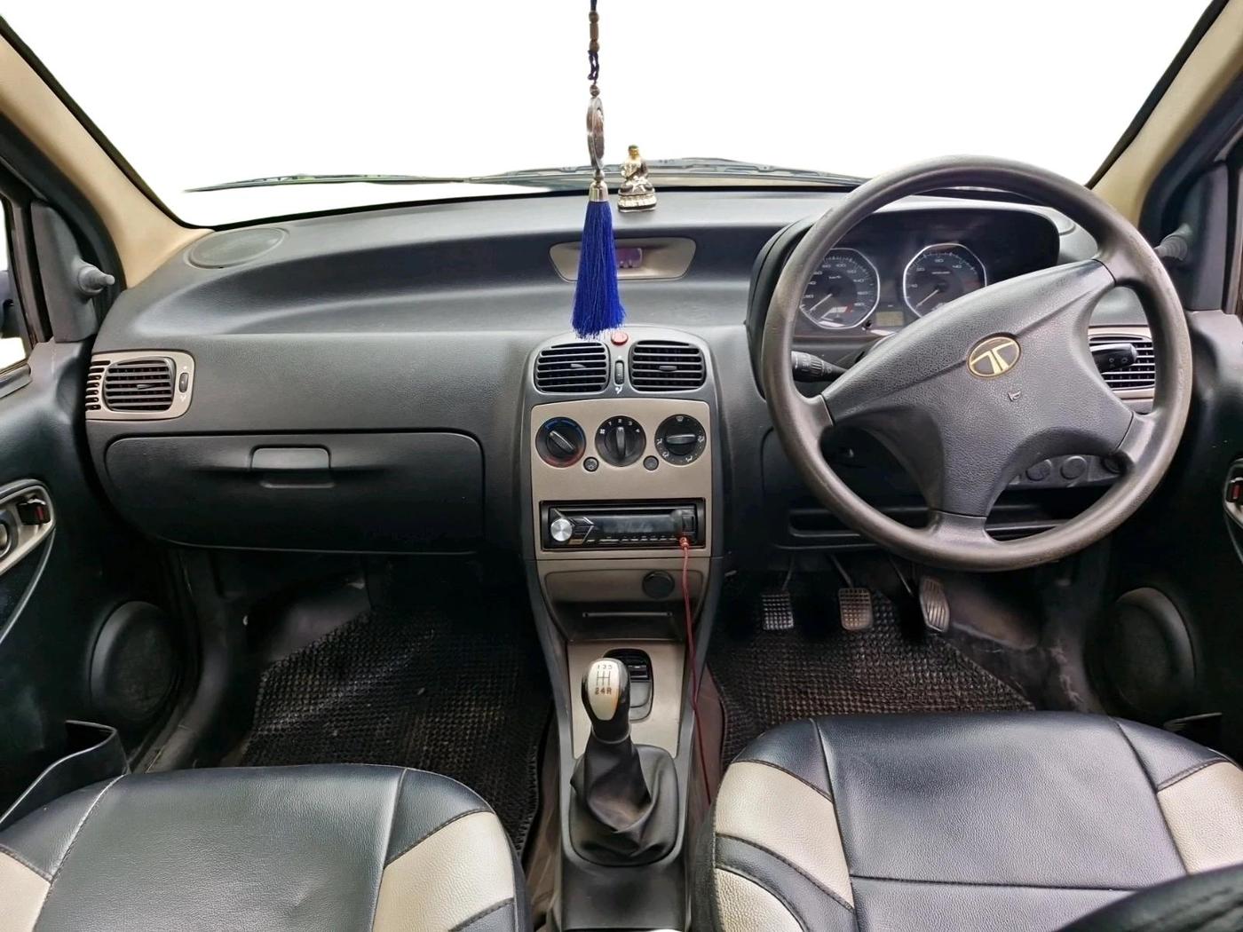 2015 Tata Indigo ECS LS TDI, Diesel, Manual, 1,00,476 km, interior