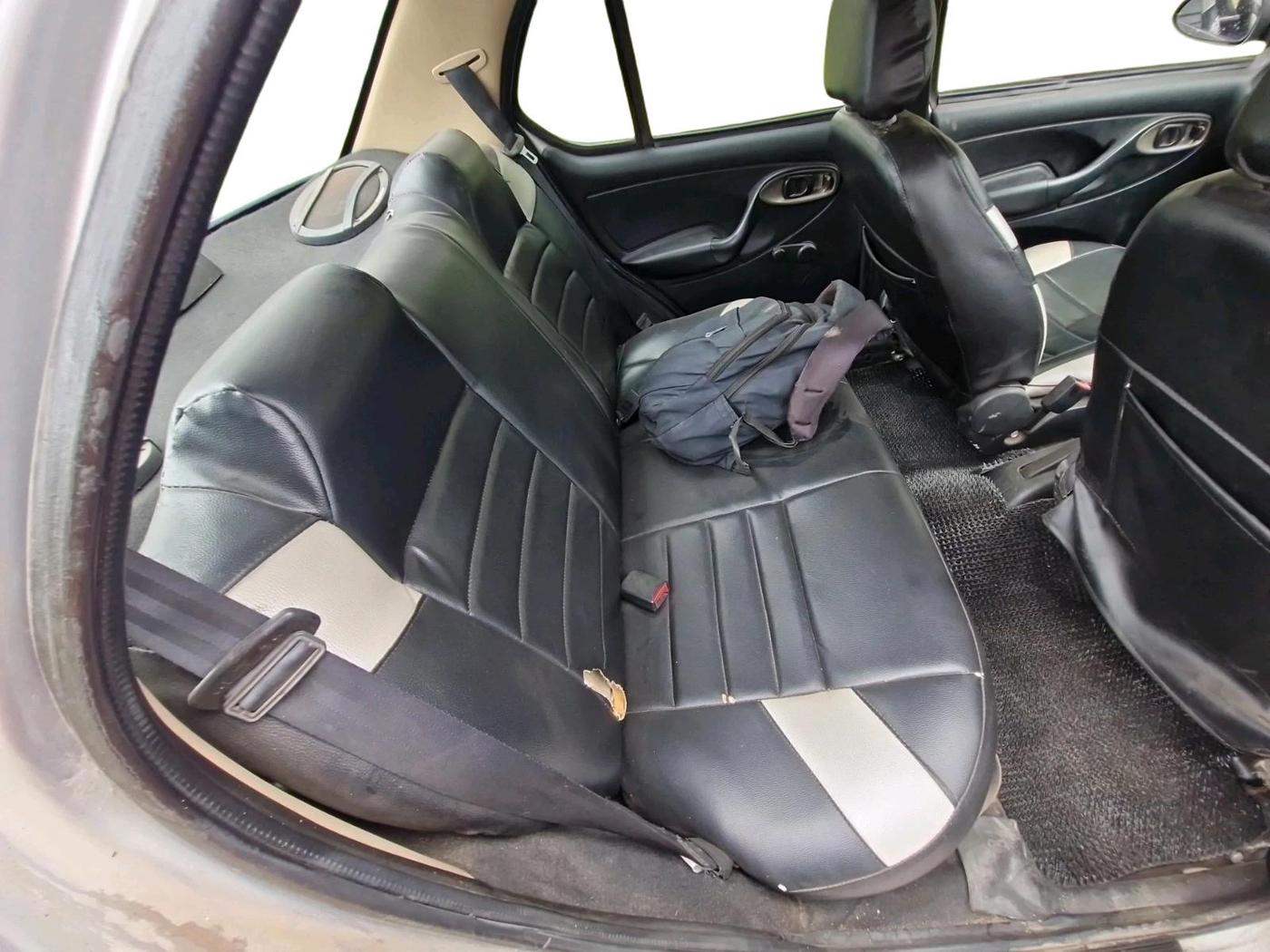 2015 Tata Indigo ECS LS TDI, Diesel, Manual, 1,00,476 km, interior